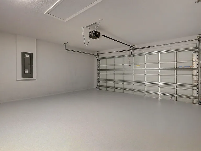 2352 SW Plum Ct — Photo 36