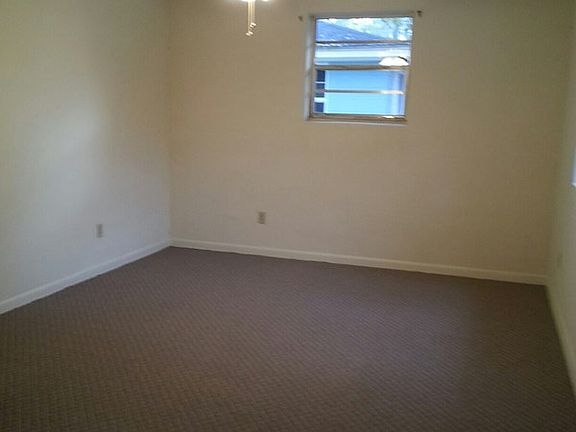 4th image of 117 Hadley St