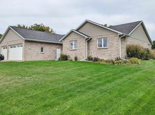 15420 215th Ave, Spirit Lake, IA 51360
