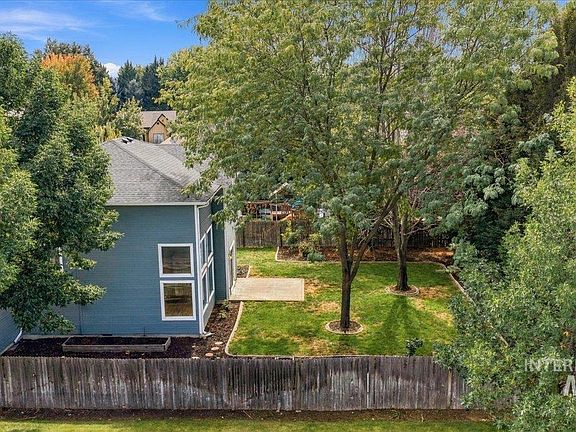 2nd image of 2127 S Whisper Cove Way