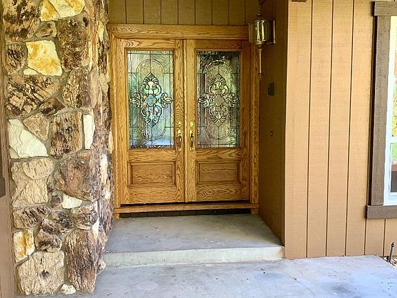 3rd image of 19909 Baroni Ct