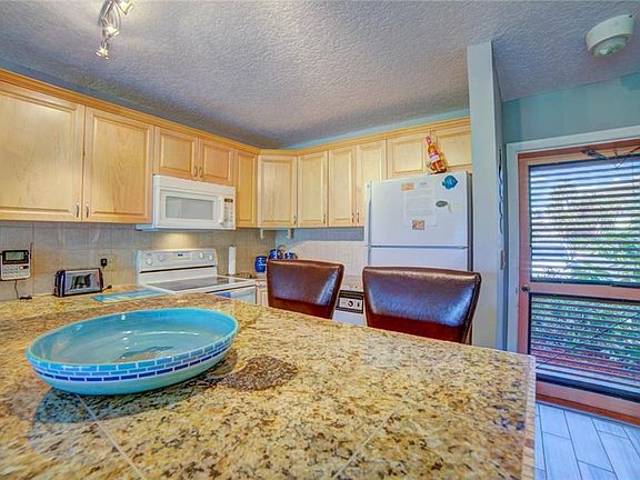 5th image of 2400 S Ocean Dr #916