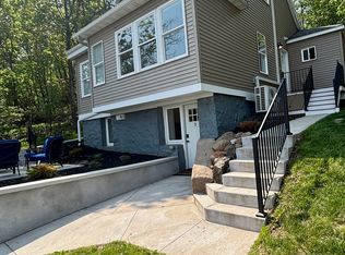 509 W 4th St #2, Duluth, MN 55806