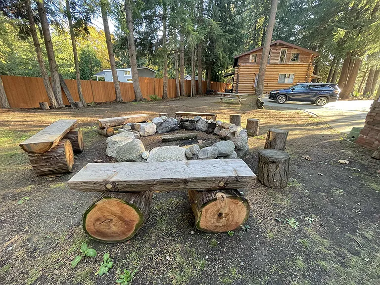 SE Camano Dr — Photo 6