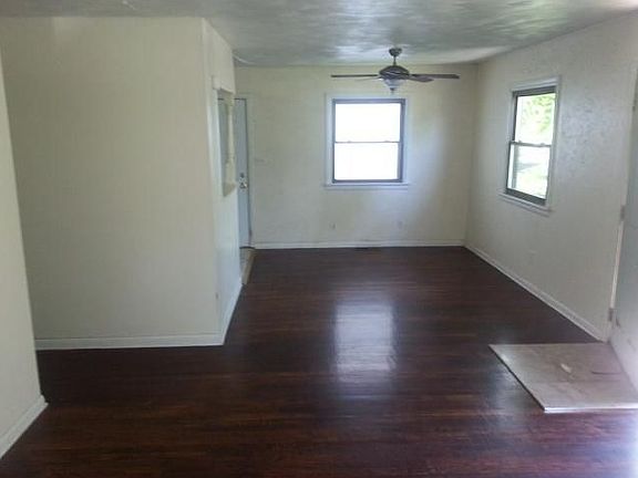 5th image of 624 Bernard Ave