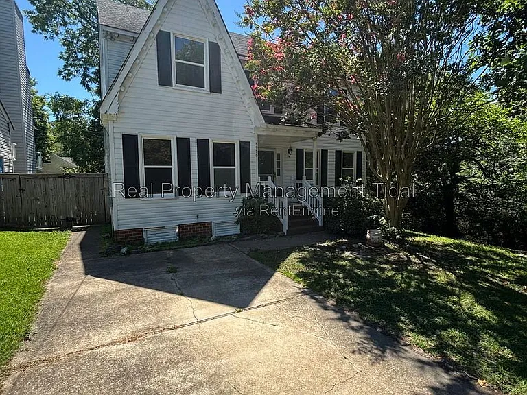 8956 Belgrave Ave — Photo 1