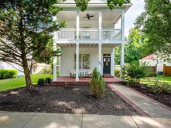 2nd image of 23 Deerberry Forest Cir
