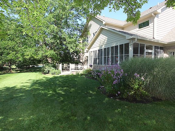 4th image of 9954 Water Crest Dr