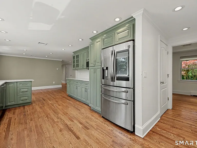 130 W Norwalk Rd — Photo 7