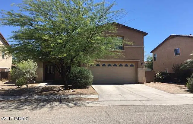 3 bed, 2.5 bath, 2121 sqft, $1,950 — Photo 2