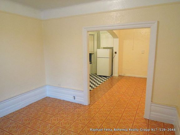 3rd image of 2 W 120th St APT 2O