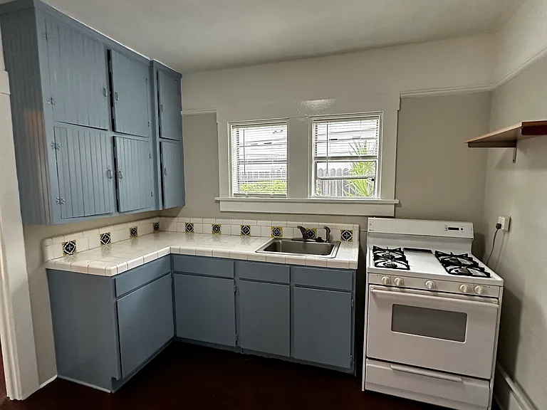 3020-24 Ivy St #3024 — Photo 1