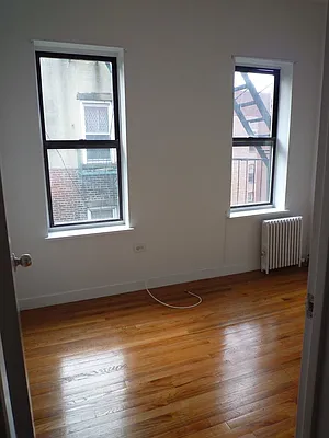 Rented by NYLA Realty | media 26