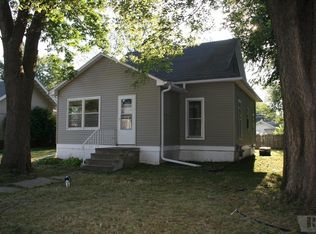 404 W 5th St S, Newton, IA 50208