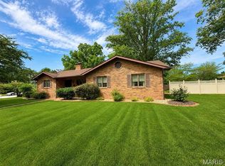 315 Pin Oak St, Trenton, IL 62293
