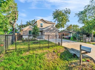 1612 Rocky Falls Rd, Richmond, TX 77469