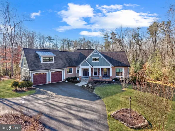 7026 Barclay Dr, Fredericksburg, VA 22407