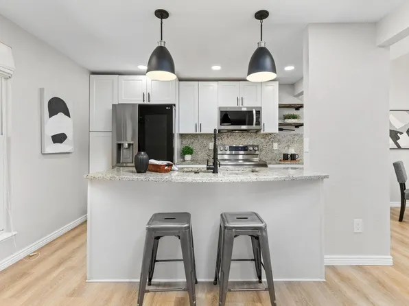 923 Reynolds Farm Ln, Longmont, CO 80503
