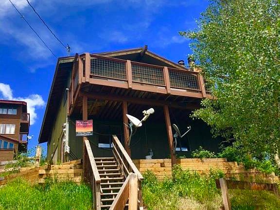 2nd image of 510 Wapiti Ln APT 1
