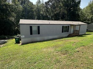 90 Purple Star Ln, Cleveland, GA 30528