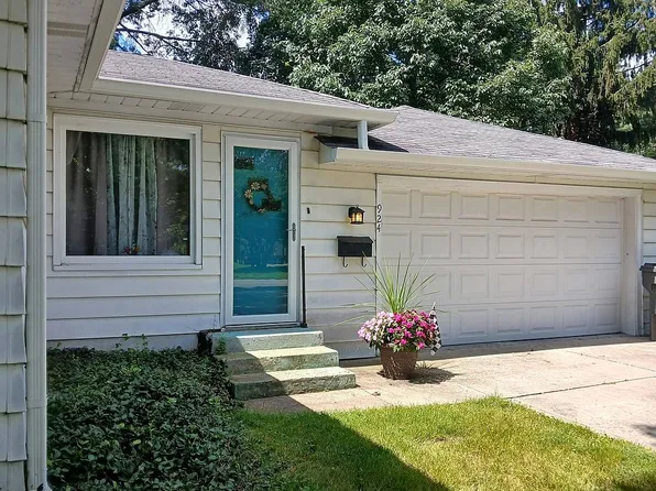924 N Boehning St, Indianapolis, IN 46219