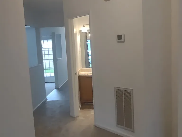 801 Ward Ct — Photo 11
