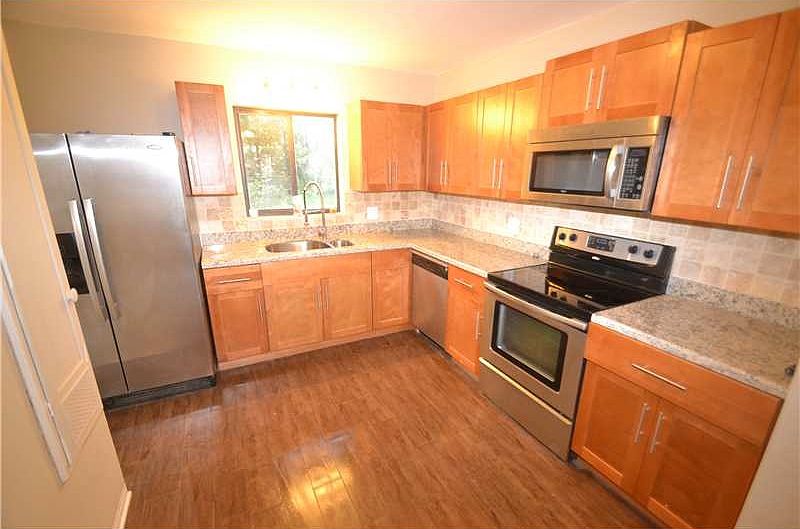 1st image of 2515 Dewey St