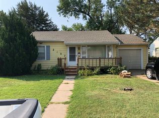 2107 29th St, Great Bend, KS 67530