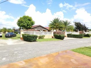 24450 SW 214th Pl, Homestead, FL 33031