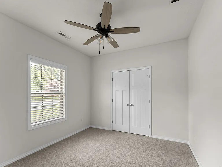 3001 W Cardinal St — Photo 15
