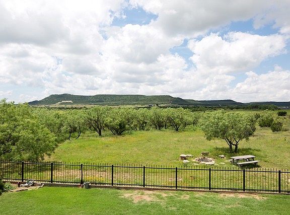 3rd image of 237 Deer Field Trl