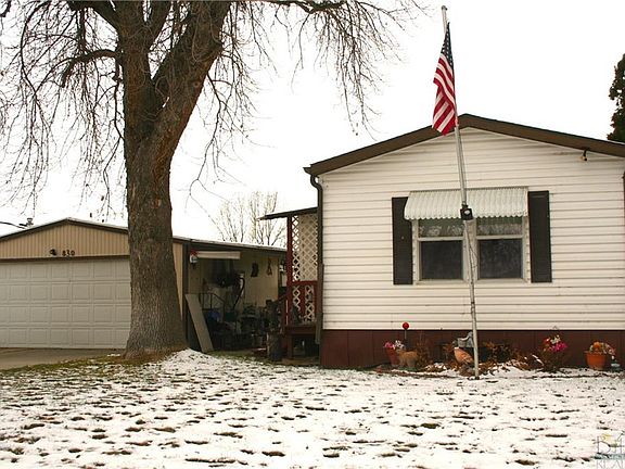 2nd image of 830 Arlington Dr