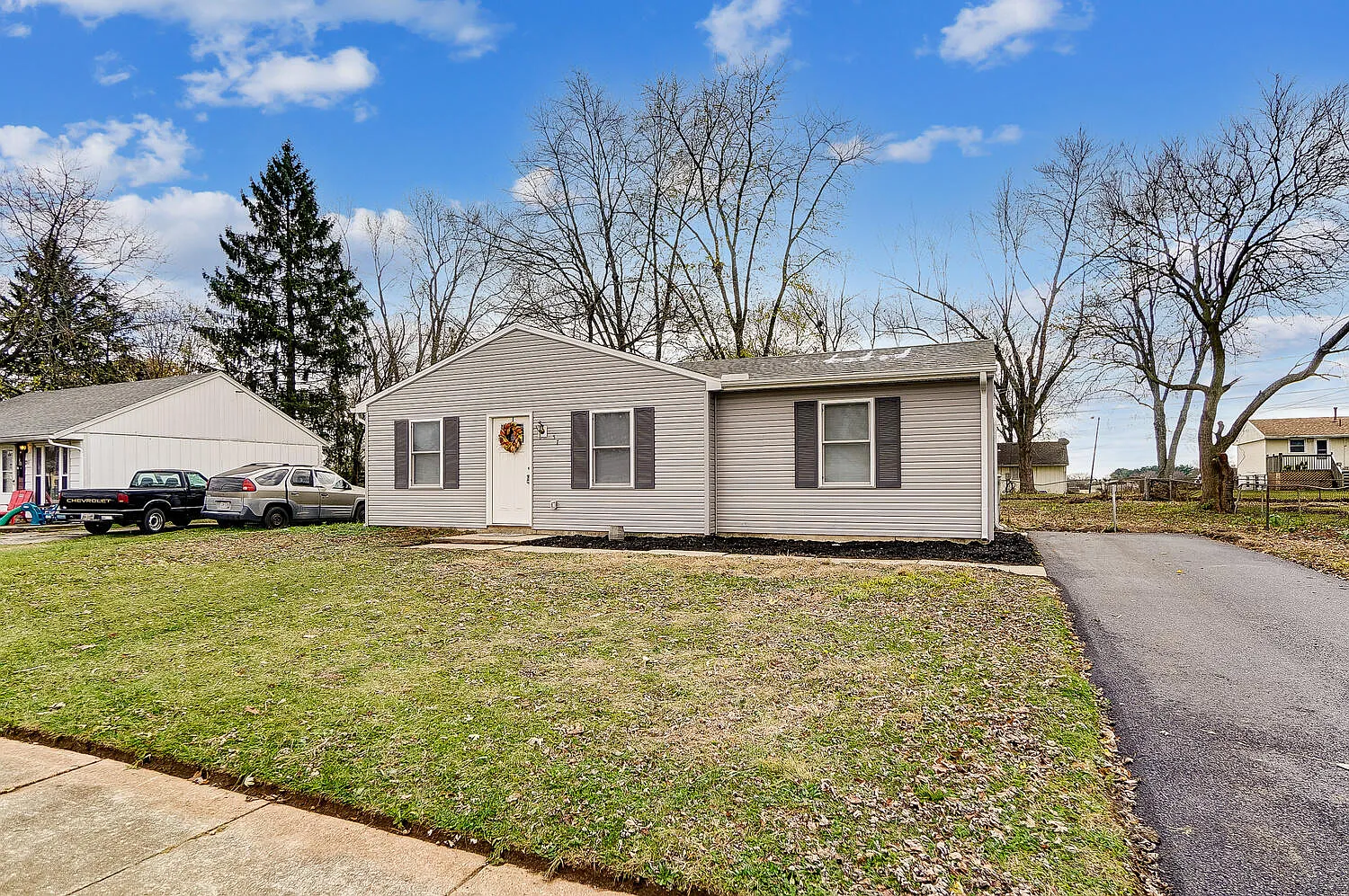 37 Weinland St photo 1