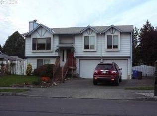3001 SE 17th St, Gresham, OR 97080