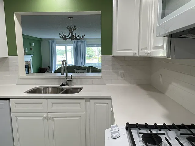 2 bed, $2,900 — Photo 1