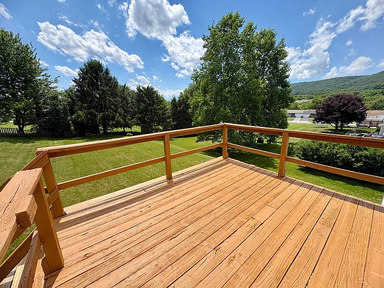 10 Mary Dr — Photo 21
