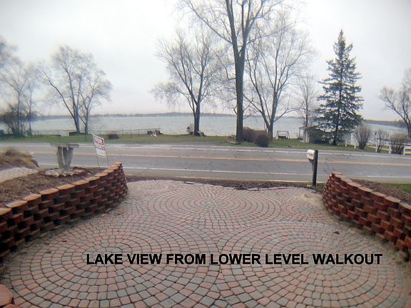 4th image of 1735 E Lake Dr