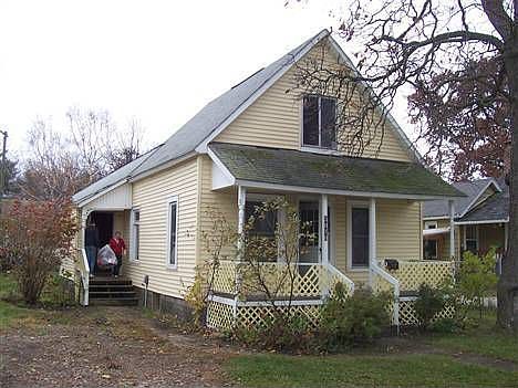 2nd image of 3010 Conner St