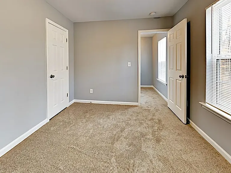 2805 Kendrick Dr — Photo 7