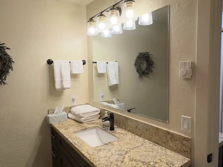 8351 N Highway 89A #13 — Photo 6