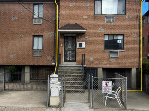 5831 136th Street, Flushing, NY 11355