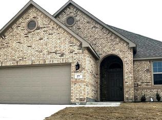 277 Flower Ridge Dr, Fort Worth, TX 76108