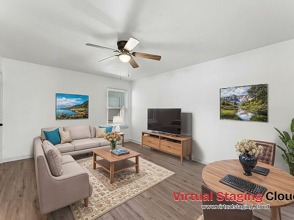 3rd image of 7300 Comanche Trl APT 8
