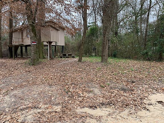2nd image of 145 River Lot Rd