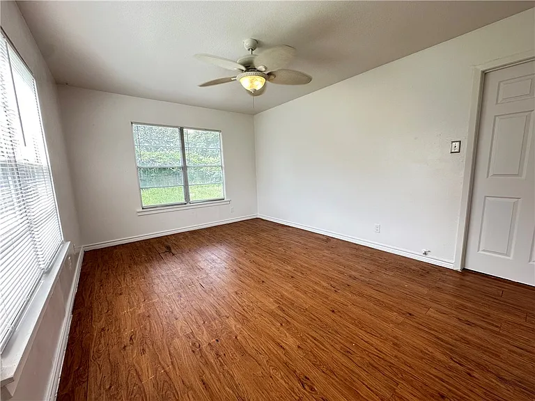 1213 W Terrace Blvd — Photo 17