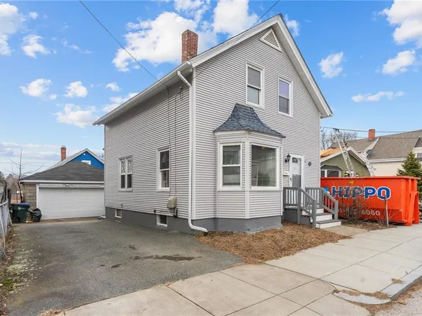 22 Standish Ave, Providence, RI 02908