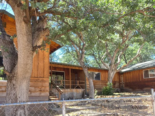 301 Woodland Dr, Wofford Heights, CA 93285