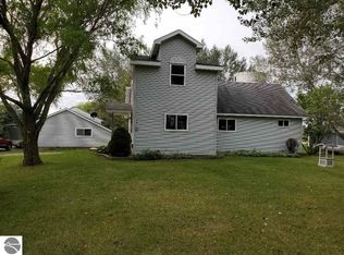 5410 E Deerfield Rd, Mount Pleasant, MI 48858
