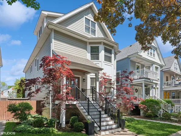 2450 W Warner Ave, Chicago, IL 60618