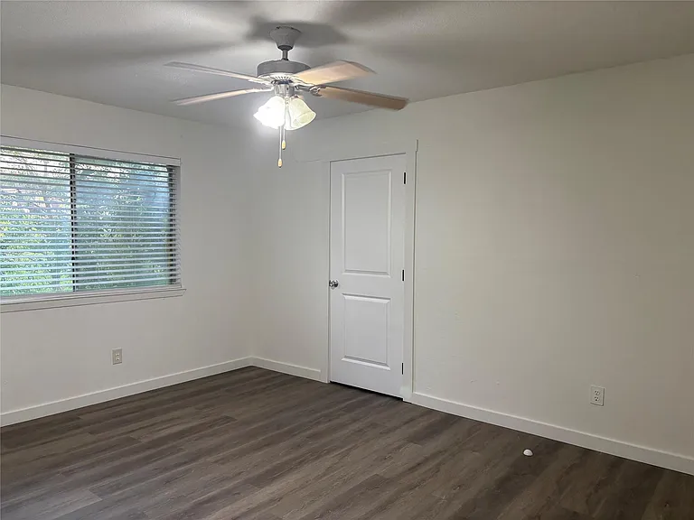 11913 Rennalee Loop — Photo 26